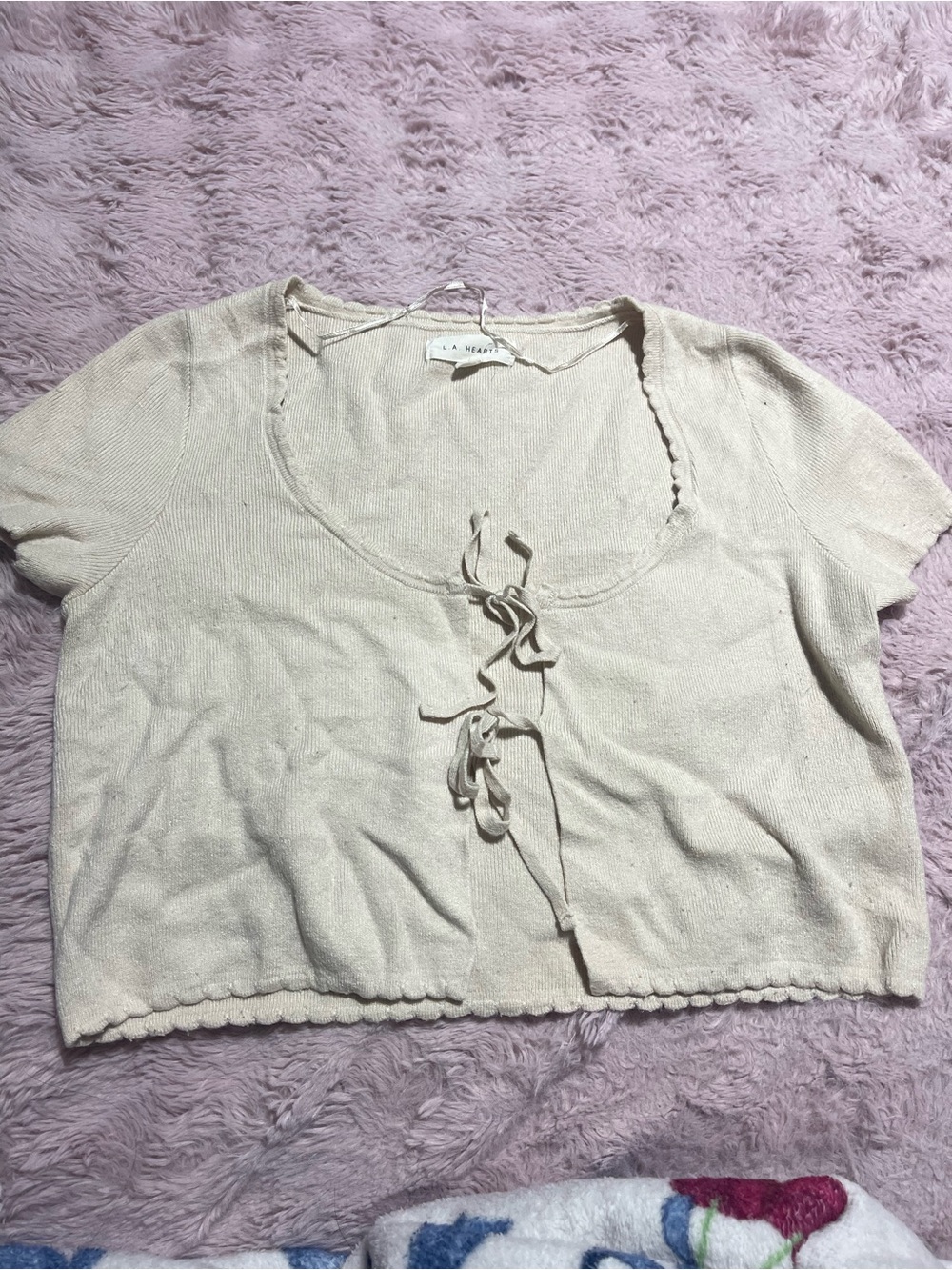 Women’s Cream Tie-Front Short Sleeve Crop Top
